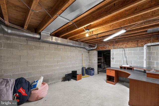 111 HEILIG RD, Sewell, NJ 08080