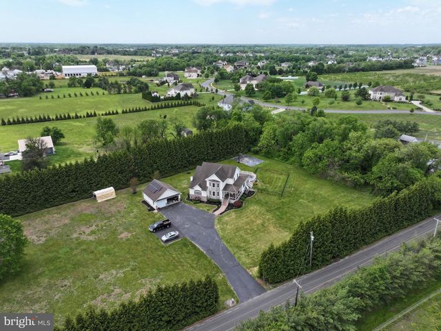 111 HEILIG RD, Sewell, NJ 08080