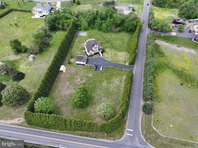 111 HEILIG RD, Sewell, NJ 08080
