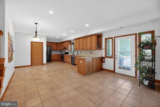 111 HEILIG RD, Sewell, NJ 08080