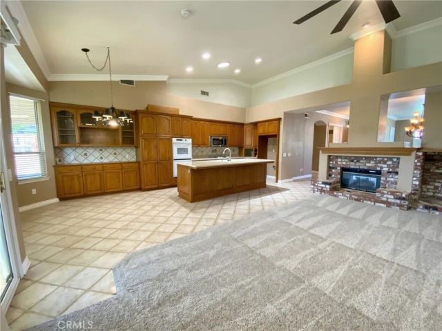 810 Clear Springs Drive, Corona, CA 92879