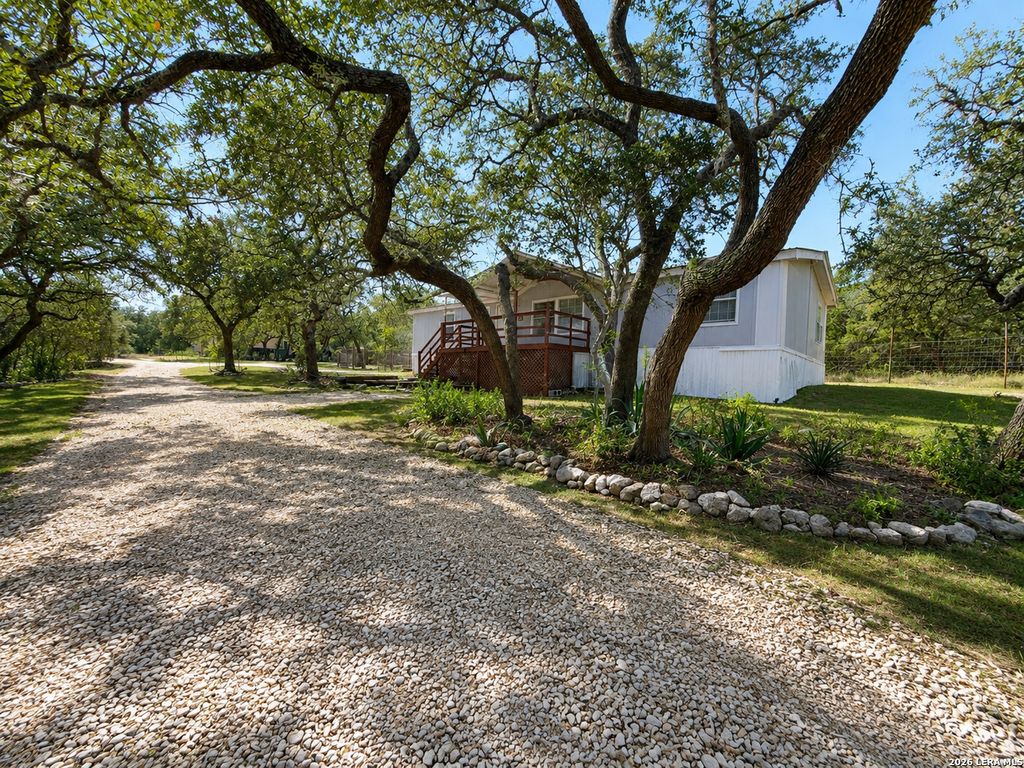 629 BUCK TRAIL, Canyon Lake, TX 78133