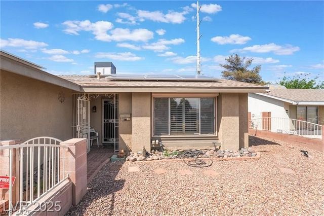 7250 Clearwater Circle, Las Vegas, NV 89147