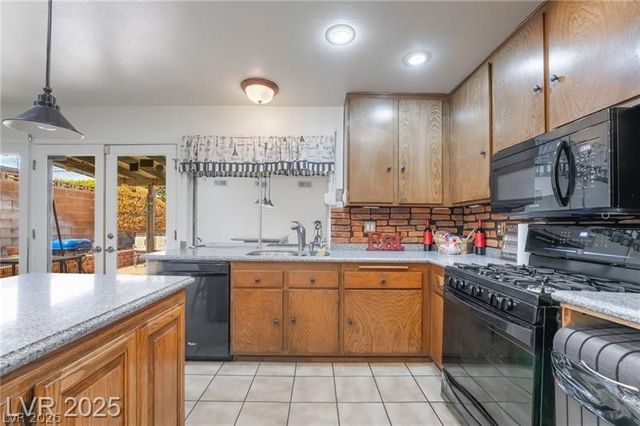 7250 Clearwater Circle, Las Vegas, NV 89147