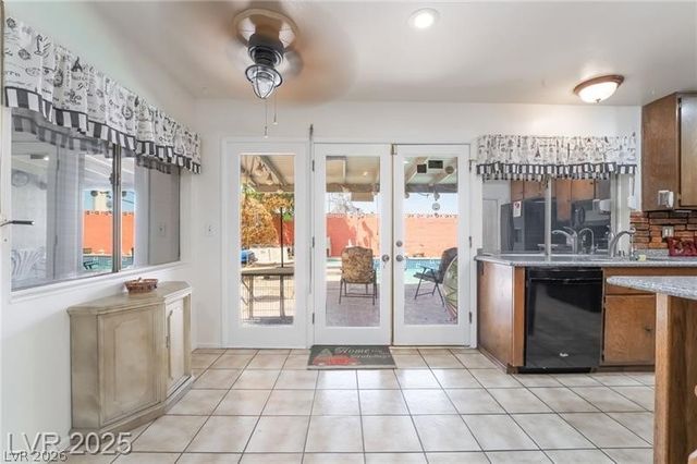 7250 Clearwater Circle, Las Vegas, NV 89147