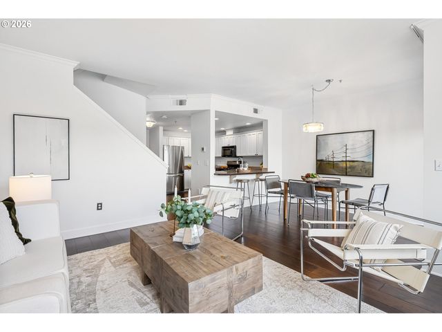 2241 Nw PETTYGROVE St 6, Portland, OR 97210