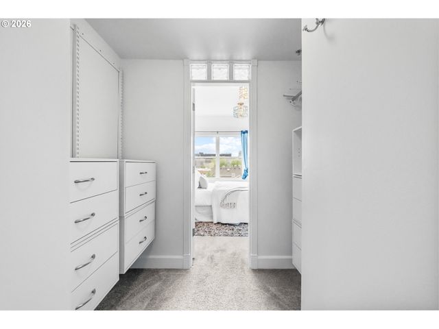 2241 Nw PETTYGROVE St 6, Portland, OR 97210