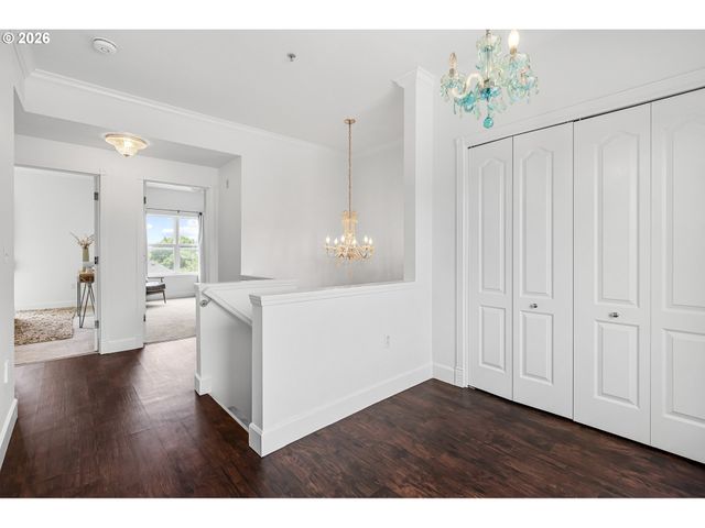 2241 Nw PETTYGROVE St 6, Portland, OR 97210