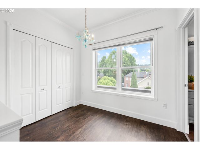 2241 Nw PETTYGROVE St 6, Portland, OR 97210