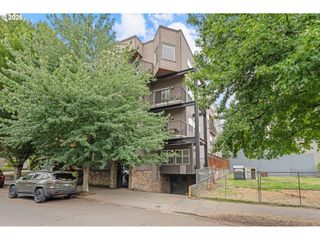 2241 Nw PETTYGROVE St 6, Portland, OR 97210