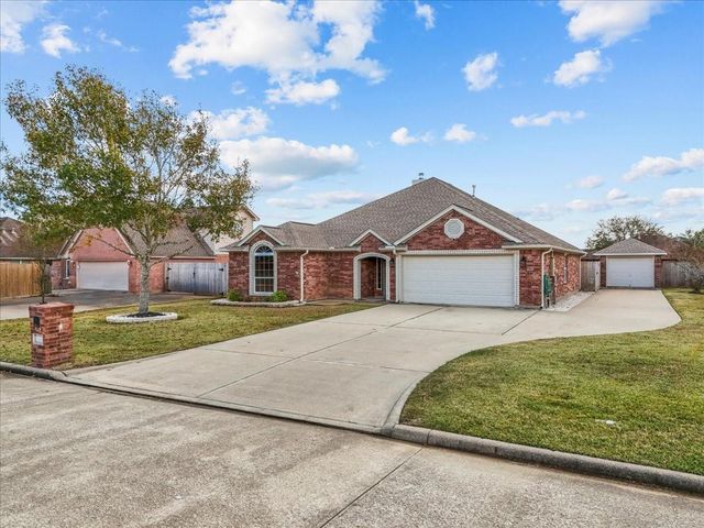 12 Prairie Knoll Drive, Santa Fe, TX 77510