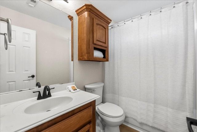 12 Prairie Knoll Drive, Santa Fe, TX 77510