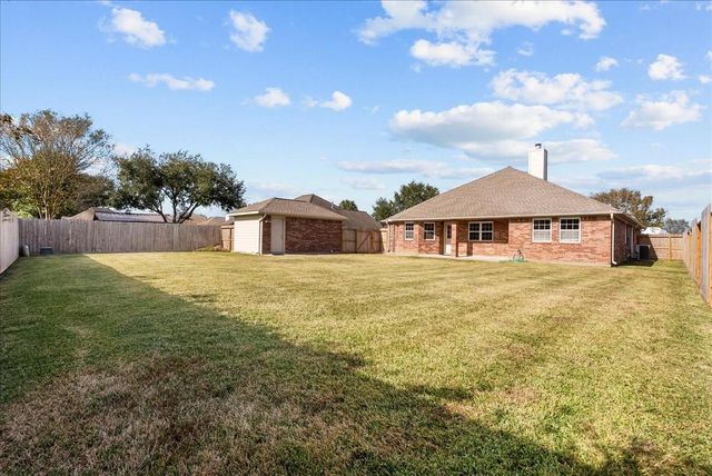 12 Prairie Knoll Drive, Santa Fe, TX 77510
