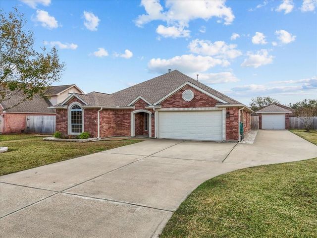 12 Prairie Knoll Drive, Santa Fe, TX 77510