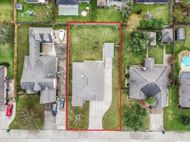 12 Prairie Knoll Drive, Santa Fe, TX 77510