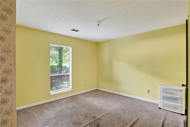 1060 Park Forest NW Drive, Lilburn, GA 30047