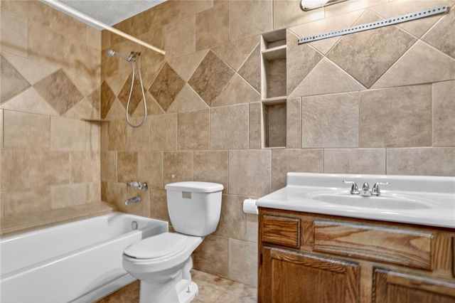 1060 Park Forest NW Drive, Lilburn, GA 30047