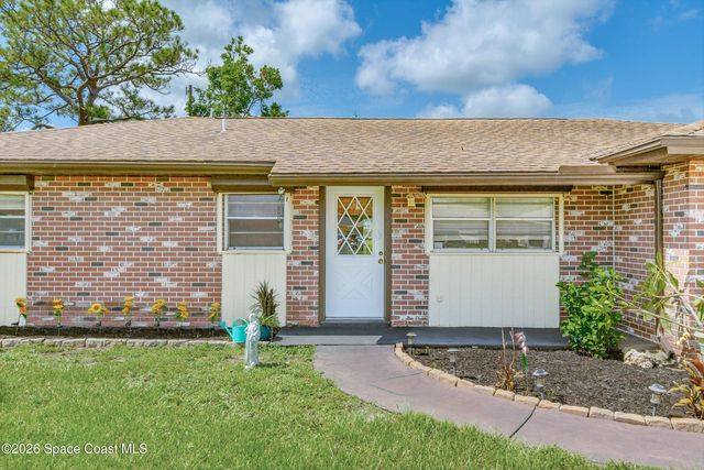 502 Australian Road NW, Palm Bay, FL 32907