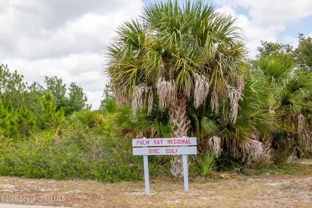 502 Australian Road NW, Palm Bay, FL 32907