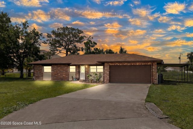 502 Australian Road NW, Palm Bay, FL 32907
