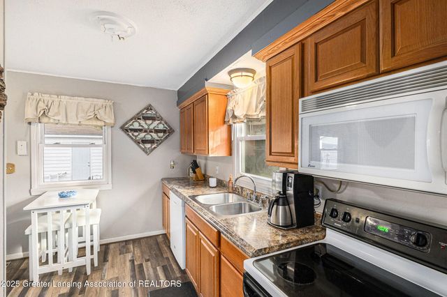 4592 Holt Road, Holt, MI 48842