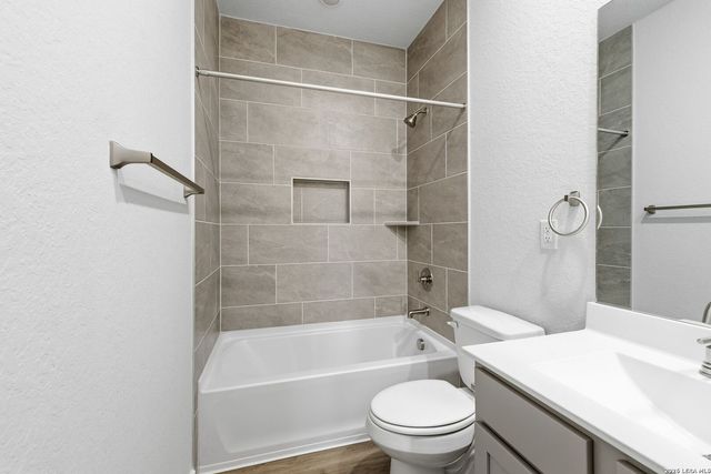 761 Whitman, New Braunfels, TX 78130