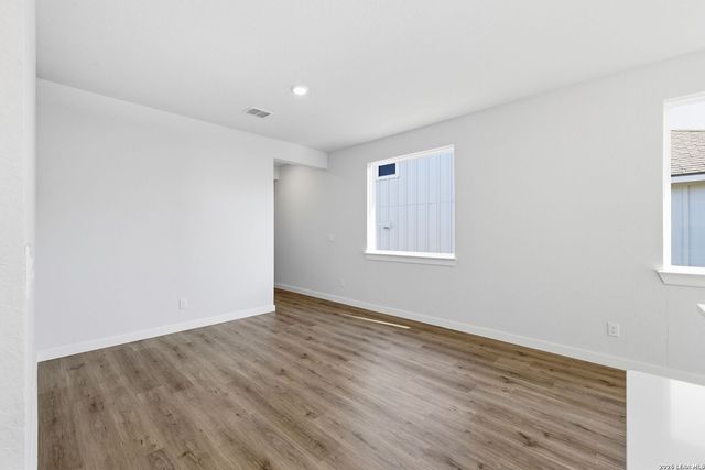 761 Whitman, New Braunfels, TX 78130