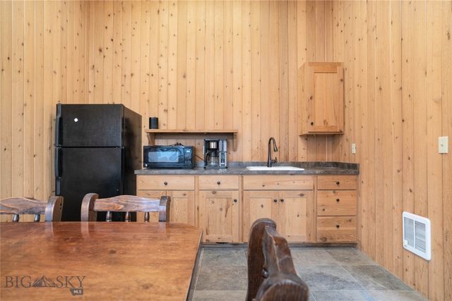 1221 Green Valley Way, Bozeman, MT 59715