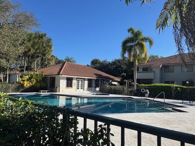 8329 Coral Lake Dr 8329, Coral Springs, FL 33065