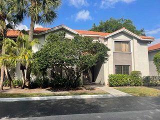 8329 Coral Lake Dr 8329, Coral Springs, FL 33065