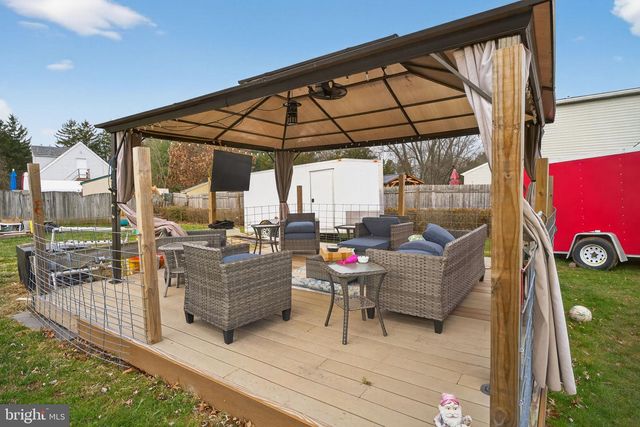 55 MORRIS RD, Quakertown, PA 18951