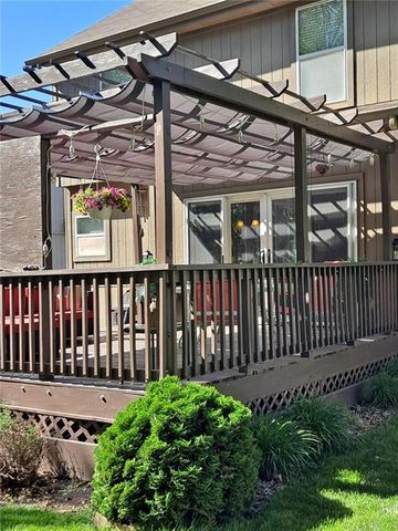 645 E Mockingbird Street, Gardner, KS 66030