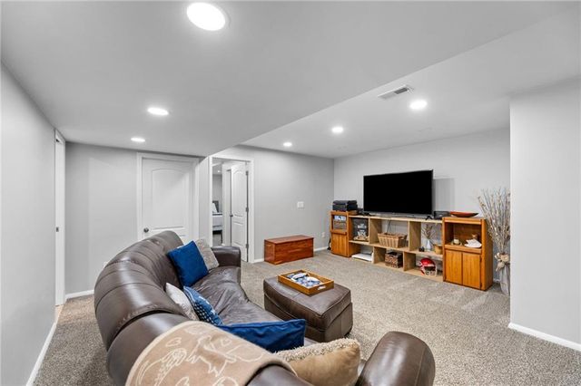 645 E Mockingbird Street, Gardner, KS 66030