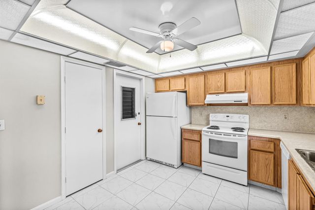 4640 Rosewood Tree Court B, Boynton Beach, FL 33436