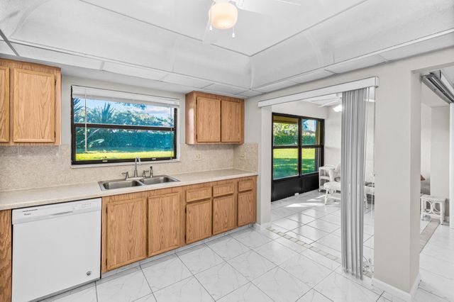 4640 Rosewood Tree Court B, Boynton Beach, FL 33436