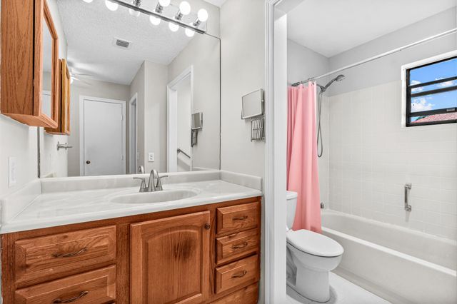 4640 Rosewood Tree Court B, Boynton Beach, FL 33436
