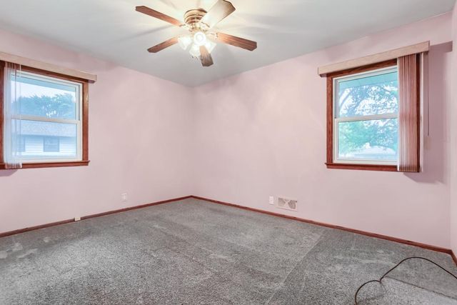 440 113th Avenue NW, Coon Rapids, MN 55448