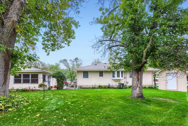 440 113th Avenue NW, Coon Rapids, MN 55448
