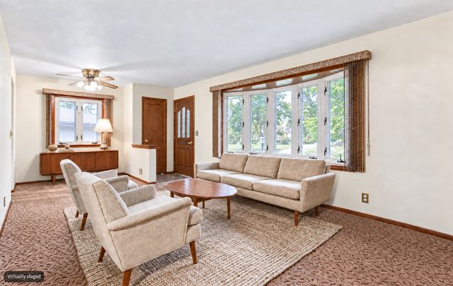 440 113th Avenue NW, Coon Rapids, MN 55448
