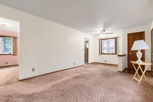 440 113th Avenue NW, Coon Rapids, MN 55448