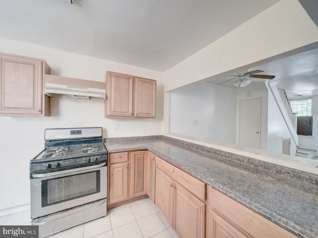 28 HANOVER PL NW, Washington, DC 20001