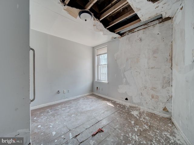 28 HANOVER PL NW, Washington, DC 20001