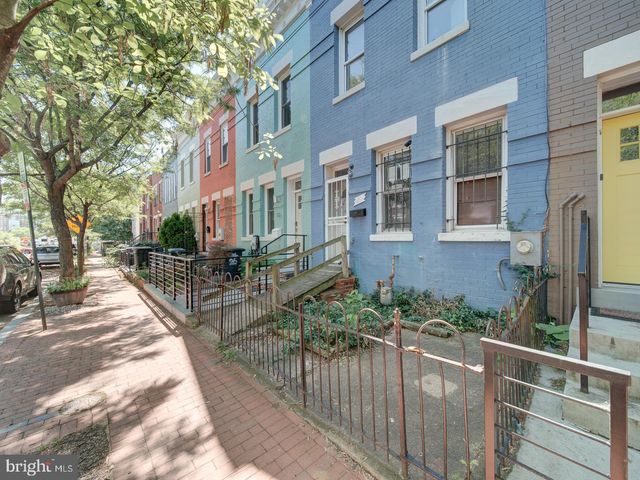 28 HANOVER PL NW, Washington, DC 20001