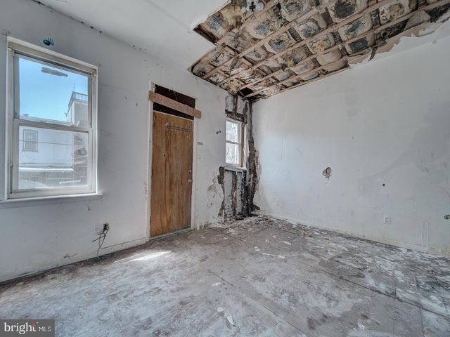 28 HANOVER PL NW, Washington, DC 20001