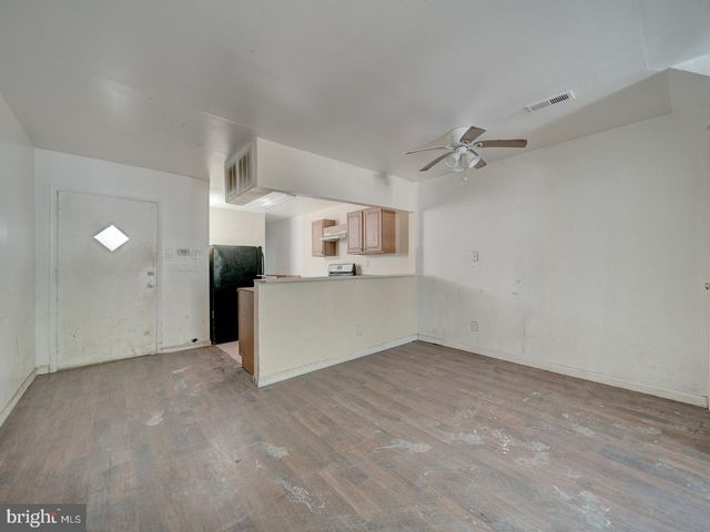 28 HANOVER PL NW, Washington, DC 20001