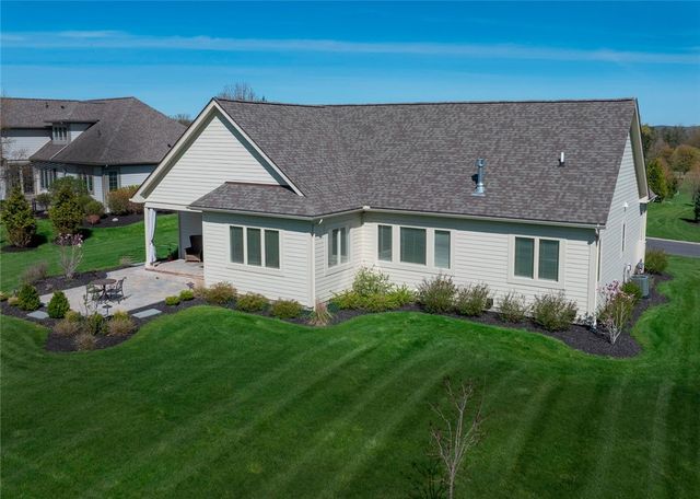 9 Hawkstone Way, Pittsford, NY 14534