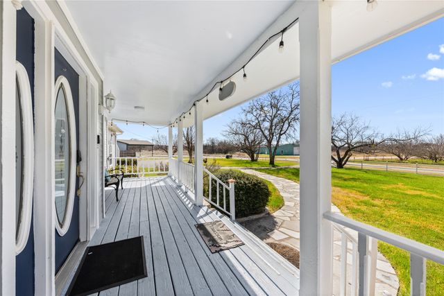 3101 Sunrise Court, Granbury, TX 76048