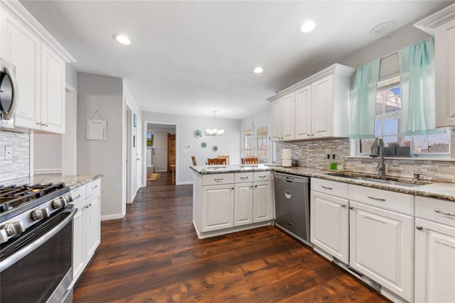 3101 Sunrise Court, Granbury, TX 76048