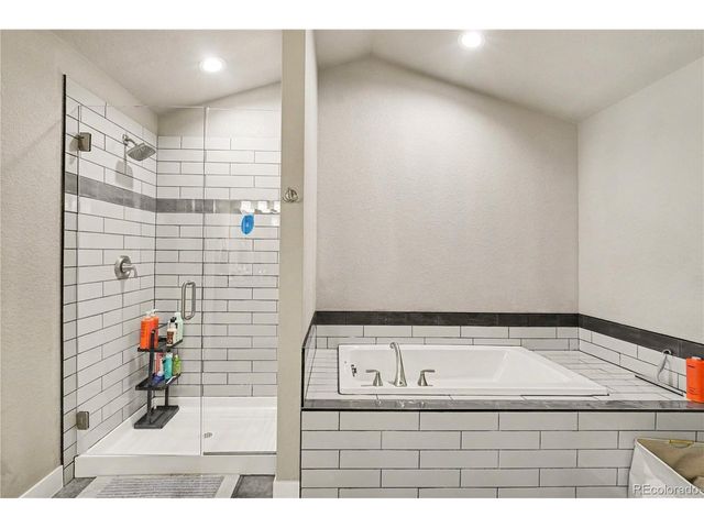 8672 W 49th Pl, Arvada, CO 80002