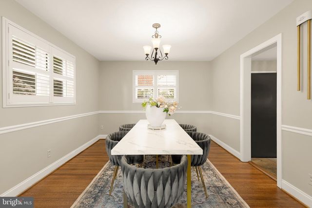 2712 S JUNE ST, Arlington, VA 22202